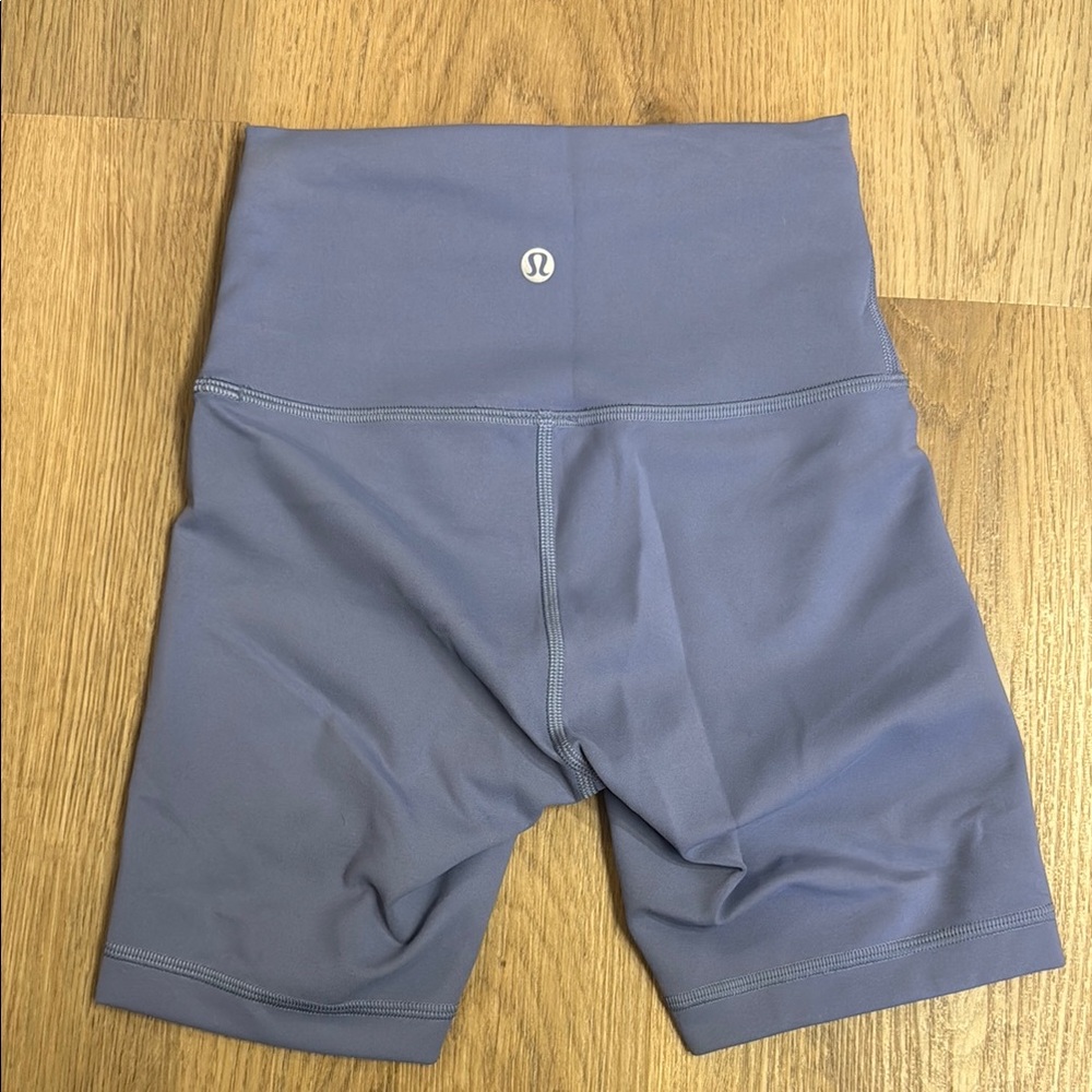 Lululemon Wunder Train Bike Shorts size 2